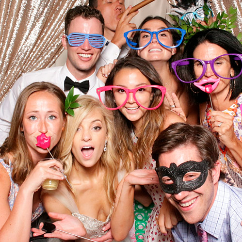 photo booths for weddings and parties