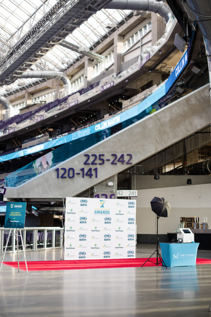 Photo of a backdrop and a red carpet