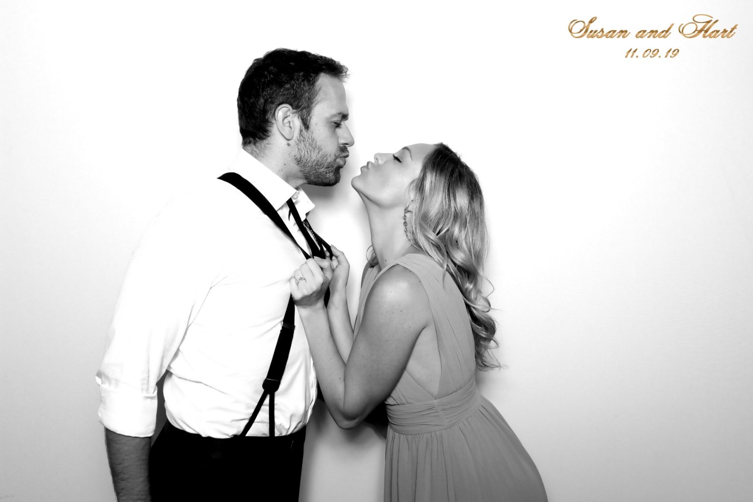Glam booth at a Minneapolis wedding reception
