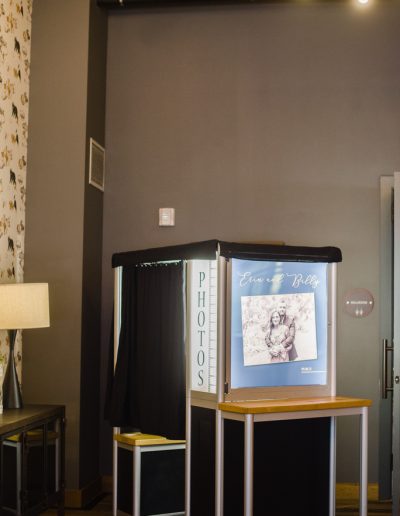 Traditional enclosed photo booth rental