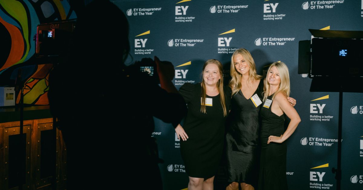 The Dos and Don’ts of Photo Booth Etiquette