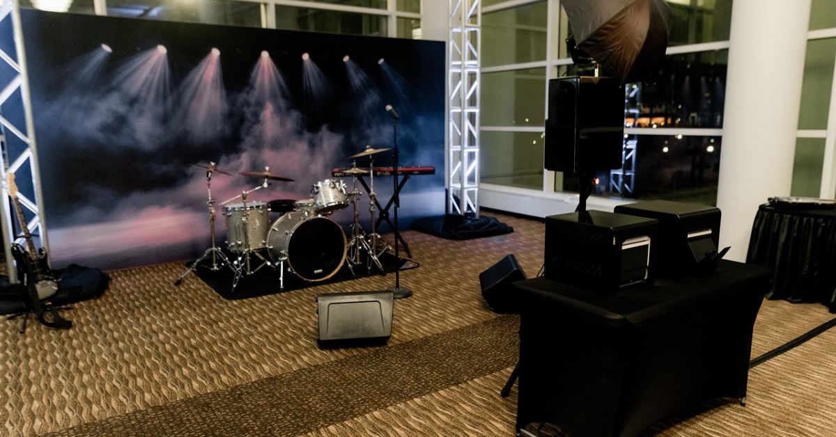 11 Fun Corporate Event Ideas for Your Minneapolis Team