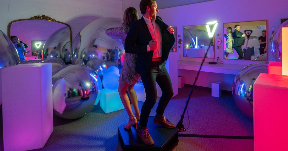 Regular Photo Booth vs. 360 Booth: Which Should You Choose?