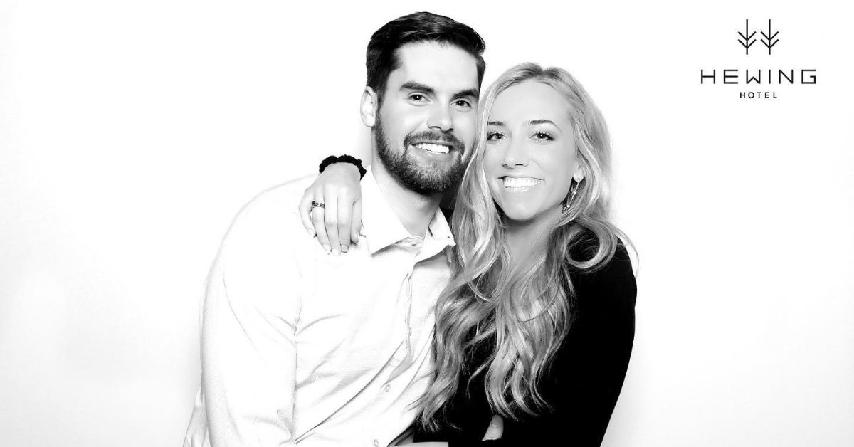 Fun and Easy Poses for Your 360 Photo Booth Session