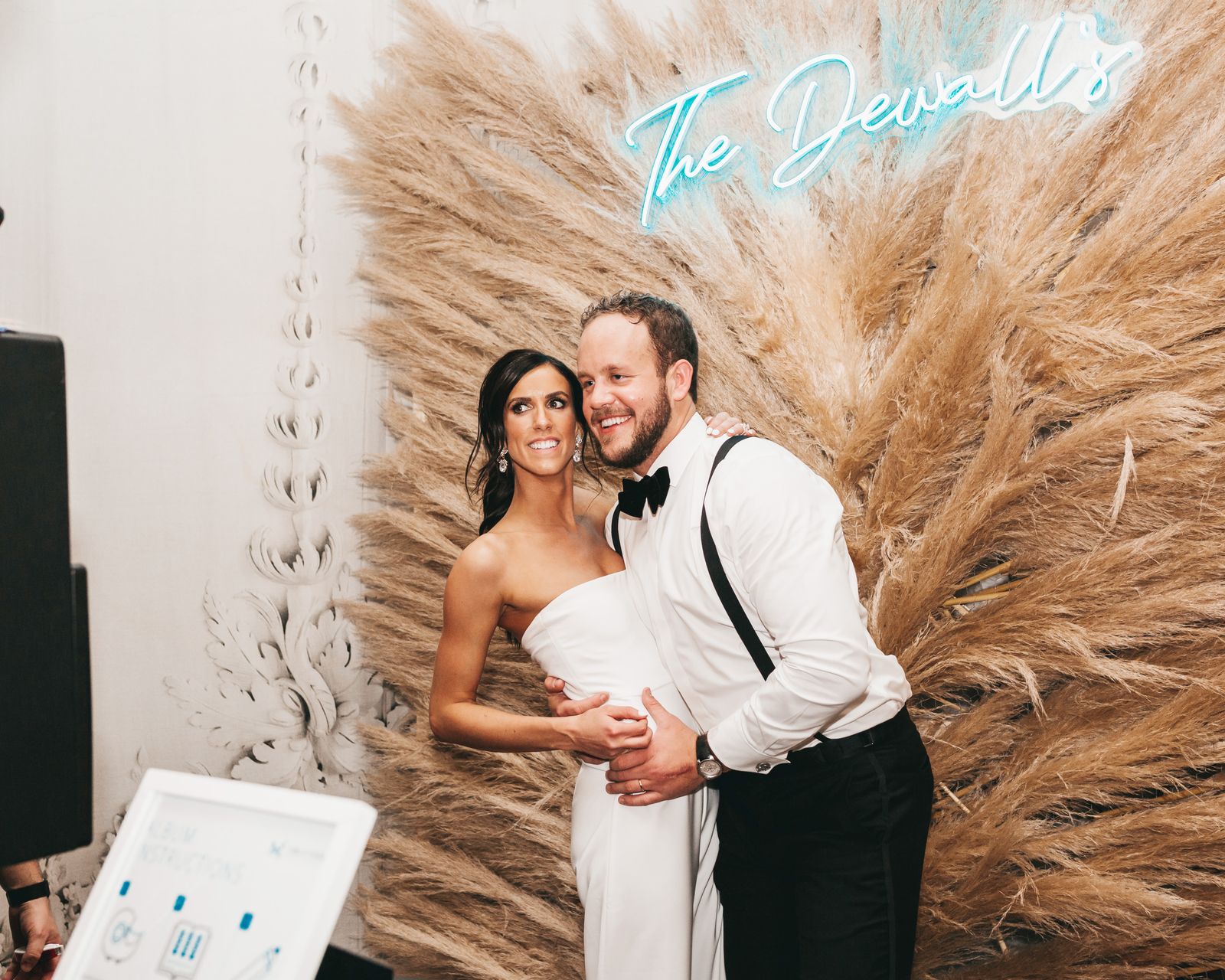 Wedding photo booth minneapolis couple by Time Into Pixels
